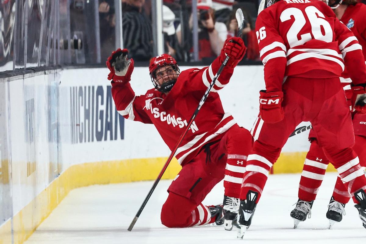 Wisconsin hockey Vasily Zelenov scores in the Frozen Four final