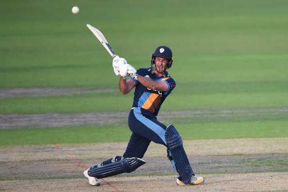 Wayne Madsen showcased his all-round skills by picking up two wickets and scoring a fifty in Derbyshire's chase of 187 Wayne Madsen showcased his all-round skills by picking up two wickets and scoring a fifty in Derbyshire's chase of 187