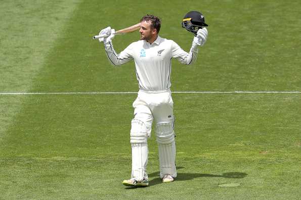 Blundell became the first Kiwi wicketkeeper to score a maiden Test century on debut. 