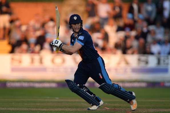 Luis Reece stroked an unbeaten 56-ball 80