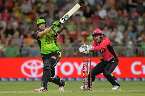 Shane Watson slammed 77 of 46 deliveries.