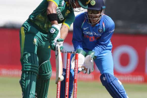South Africa slipped from 83 for 1 to 134 for 5, before settling for a sub-par total in the first ODI.