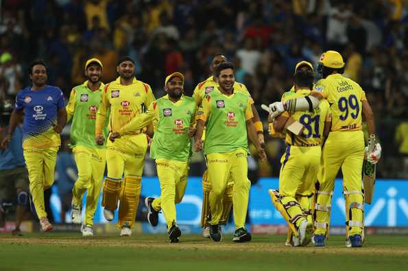 Hussey didn't see the team's average age of 32 shortchanging their chances against KKR. Hussey didn't see the team's average age of 32 shortchanging their chances against KKR.