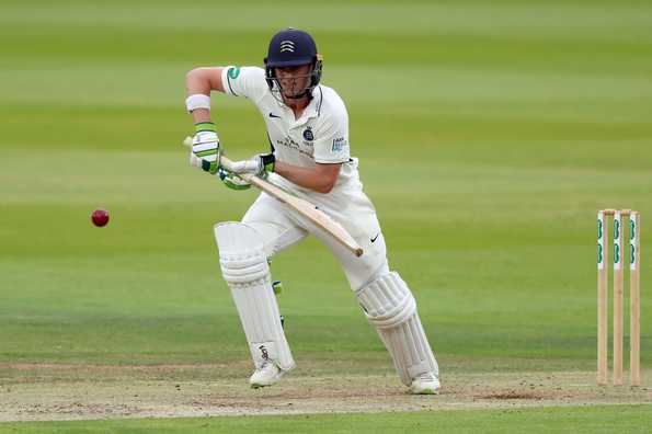 The highlights of the day but were Nick Gubbins and Stephen Sean Eskinazi, who with their 90s, bailed Middlesex not just out of the daunting deficit but put them on a lead too. The highlights of the day but were Nick Gubbins and Stephen Sean Eskinazi, who with their 90s, bailed Middlesex not just out of the daunting deficit but put them on a lead too.