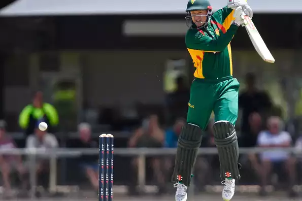 Bailey led from the front with a fine hand of 70 not out