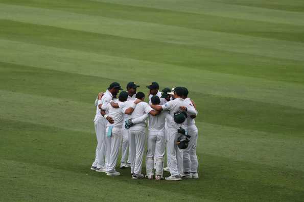Sarfraz rounds up his team for a few words after their win against Australia Sarfraz rounds up his team for a few words after their win against Australia