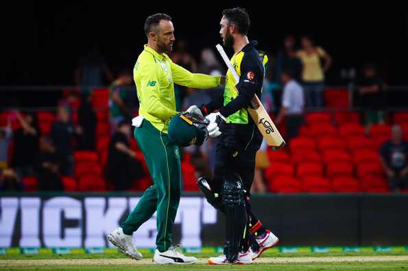 South Africa beat Australia comfortably by 21 runs. South Africa beat Australia comfortably by 21 runs.
