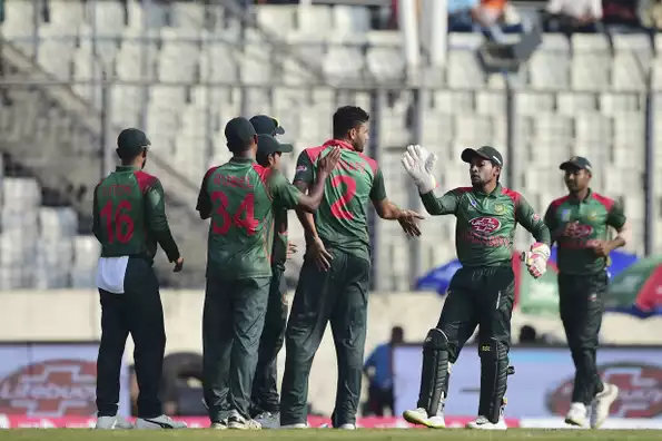 Bangladesh restricted Windies to 195 from their 50 overs. Bangladesh restricted Windies to 195 from their 50 overs.