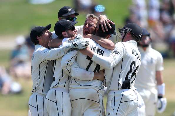 Wagner picked three crucial wickets in the session