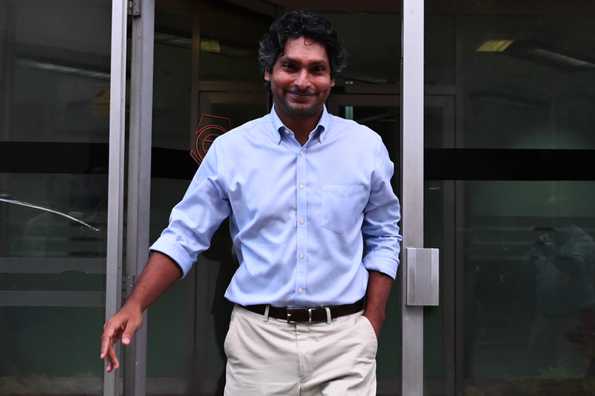 Sangakkara walks out after being questioned about the 2011 World Cup final Sangakkara walks out after being questioned about the 2011 World Cup final