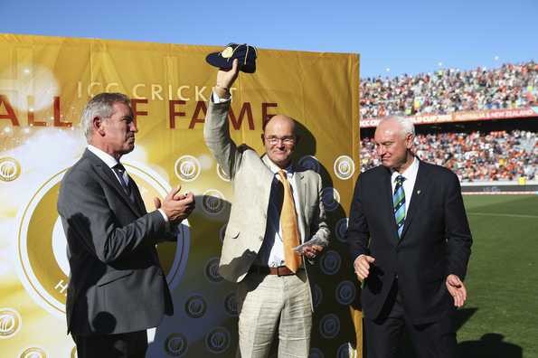 Crowe played 77 Tests and 143 One-Day Internationals to end his career with 10,148 runs to his name. Crowe played 77 Tests and 143 One-Day Internationals to end his career with 10,148 runs to his name.