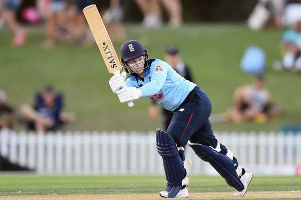Tammy Beaumont scored 71 in her team's comfortable victory Tammy Beaumont scored 71 in her team's comfortable victory