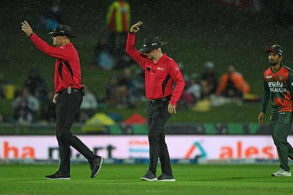 It wasn't clear whether the revised target for Bangladesh was 148, 170 or 171 It wasn't clear whether the revised target for Bangladesh was 148, 170 or 171