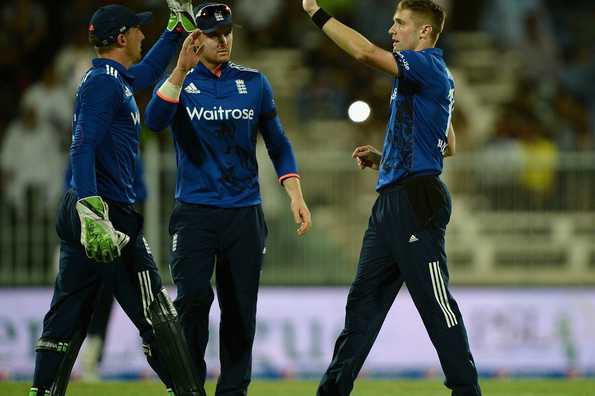Chris Woakes picked up four wickets