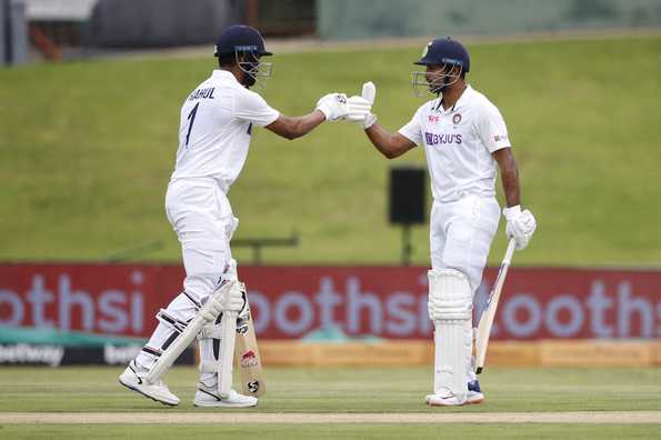 Mayank Agarwal and KL Rahul were unbeaten at Lunch on Day 1 of the first Test Mayank Agarwal and KL Rahul were unbeaten at Lunch on Day 1 of the first Test