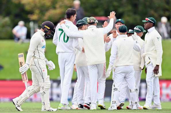 Jansen ripped through New Zealand's middle and lower order on the final day Jansen ripped through New Zealand's middle and lower order on the final day