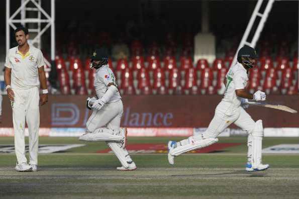 Shafique and Azhar blunted Australia in the final session of the day Shafique and Azhar blunted Australia in the final session of the day