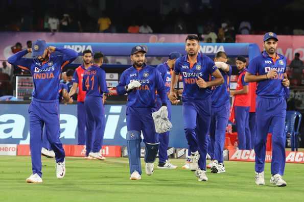 India trail the five-match series 2-0