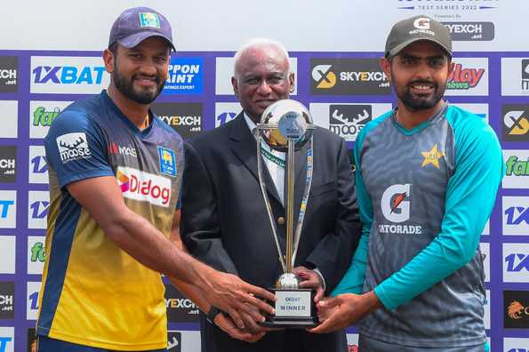 Sri Lanka bounced back from last week's defeat to share the spoils with Pakistan Sri Lanka bounced back from last week's defeat to share the spoils with Pakistan