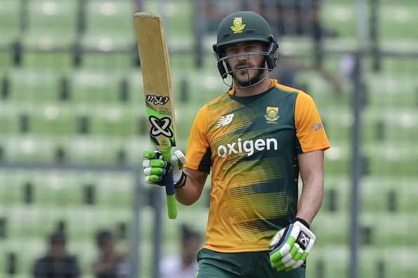 Skipper Faf du Plessis led from the front in the first T20I against Bangladesh. Skipper Faf du Plessis led from the front in the first T20I against Bangladesh.