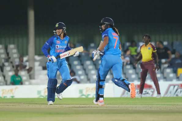 The pair added 115 runs off just 70 balls The pair added 115 runs off just 70 balls