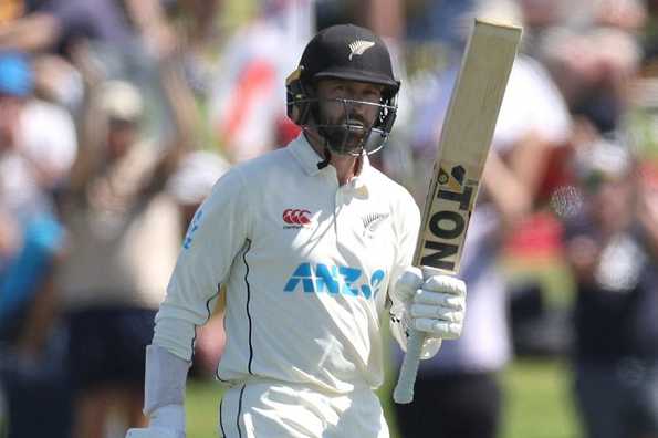 Conway went to Tea break unbeaten on 70