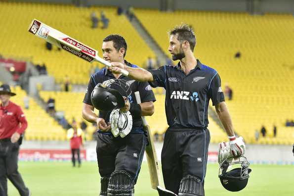 Grant Elliott put in a fine all-round performance by scoring an unbeaten 64 and taking 3/26 in the first ODI against Pakistan in Wellington.