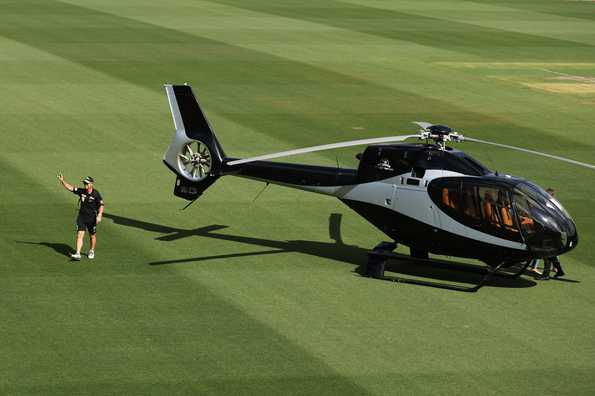 He might have flown into the SCG in a helicopter but Warner's innings was anything but He might have flown into the SCG in a helicopter but Warner's innings was anything but