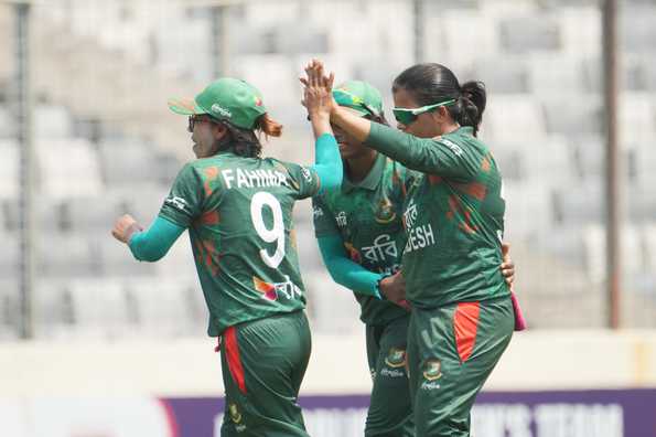 Bangladesh were beaten by 77 runs in the final T20I. Bangladesh were beaten by 77 runs in the final T20I.