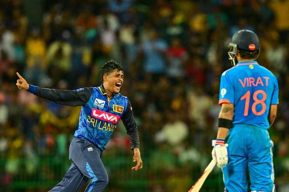 Vandersay finished with figures of 6/33.