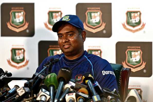 Sridharan Sriram has acquired an extensive wealth of experience in the coaching field. Sridharan Sriram has acquired an extensive wealth of experience in the coaching field.