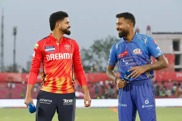 Which of these two will smile his way to another IPL final appearance. 