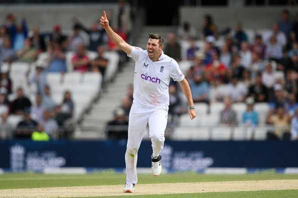 Overton last played Test cricket back in 2022