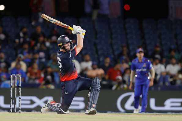 Mitchell Owen smashed a blazing 60 off 26 balls in his team's win