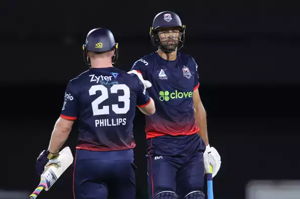 Glenn Phillips and Obus Pienaar took Washington Freedom over the line Glenn Phillips and Obus Pienaar took Washington Freedom over the line