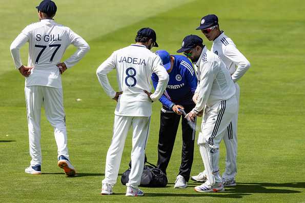 Pant sustained an injury in the second session on the opening day at Lord's. Pant sustained an injury in the second session on the opening day at Lord's.