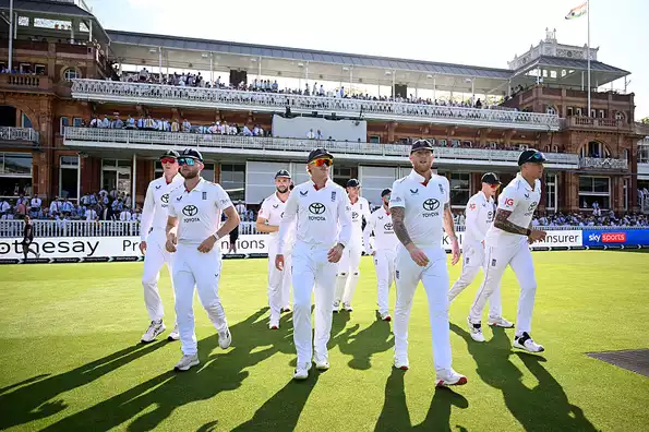 England need 6 wickets to win, India 135 runs England need 6 wickets to win, India 135 runs