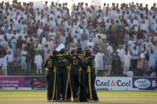 Pakistan's players celebrate after taking the wicket of New Zealand's Daniel Vettori during their second one-day international cricket match in Abu Dhabi. New Zeland's Brendon McCullum hit a return-to-form hundred and Scott Styris took three wickets in two overs as New Zealand beat Pakistan by 64 runs Pakistan's players celebrate after taking the wicket of New Zealand's Daniel Vettori during their second one-day international cricket match in Abu Dhabi. New Zeland's Brendon McCullum hit a return-to-form hundred and Scott Styris took three wickets in two overs as New Zealand beat Pakistan by 64 runs