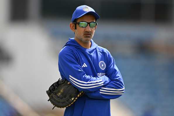 The incident happened during the Indian team's first training session at the Oval.