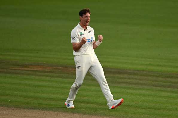 [File picture] Henry picked 6 for 39