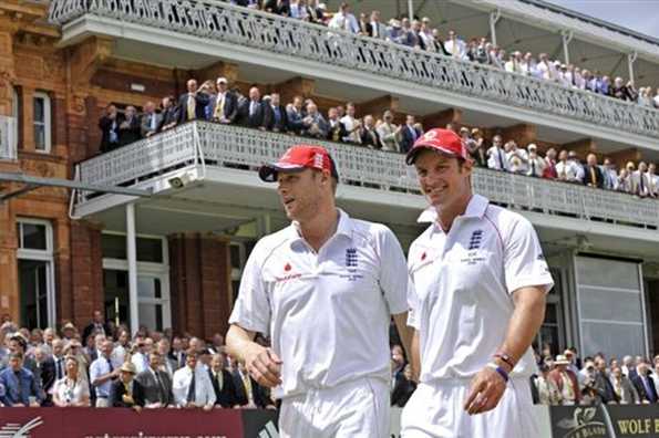 England captain Andrew Strauss (right) said he wanted to have face-to-face talks with Andrew Flintoff (left) following the star all-rounder's decision to turn himself into a cricket freelance. England captain Andrew Strauss (right) said he wanted to have face-to-face talks with Andrew Flintoff (left) following the star all-rounder's decision to turn himself into a cricket freelance.