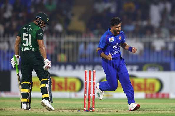 Fazalhaq Farooqi broke the back of Pakistan's chase by removing the openers. Fazalhaq Farooqi broke the back of Pakistan's chase by removing the openers.