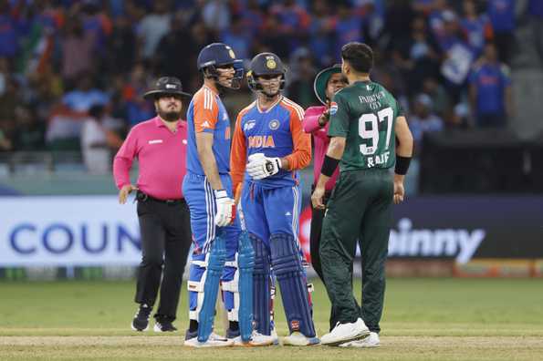 India and Pakistan players were in a heated exchanged during their Super 4s game.