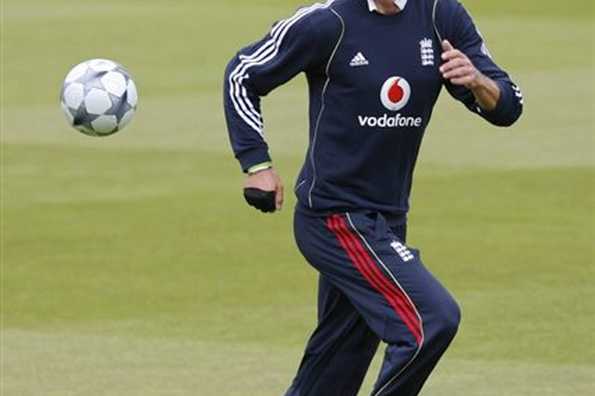 England captain Andrew Strauss is hoping the presence of a few new faces can end his side's four-year long failure to win the first Test of a series. England captain Andrew Strauss is hoping the presence of a few new faces can end his side's four-year long failure to win the first Test of a series.