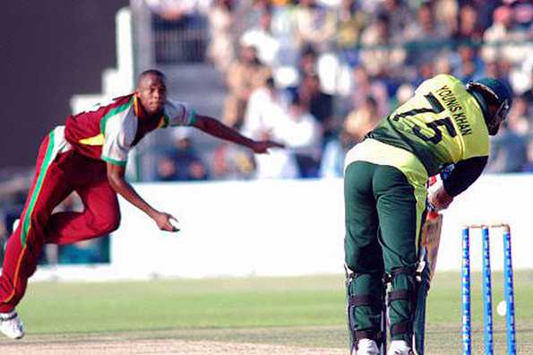 Pakistani cricketer Younus Khan is bowled by West Indian bowler Daren Powell(L) during their second one-day international (ODI) cricket match in Abu Dhabi. Pakistan won the second day-night international by 24 runs. Pakistani cricketer Younus Khan is bowled by West Indian bowler Daren Powell(L) during their second one-day international (ODI) cricket match in Abu Dhabi. Pakistan won the second day-night international by 24 runs.