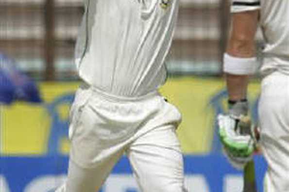 Bangladesh's Abdur Razzak celebrates after dismissing New Zealand's Brendon McCullum (not pictured) on the fifth day of their first test in Chittagong October 21, 2008. REUTERS/Andrew Biraj/Files Bangladesh's Abdur Razzak celebrates after dismissing New Zealand's Brendon McCullum (not pictured) on the fifth day of their first test in Chittagong October 21, 2008. REUTERS/Andrew Biraj/Files