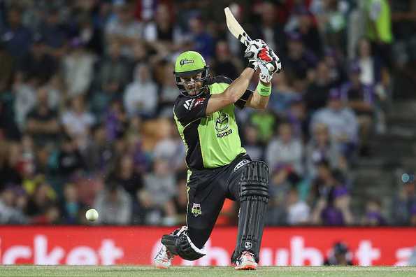Shane Watson starred in Sydney Thunder's second win of the current edition