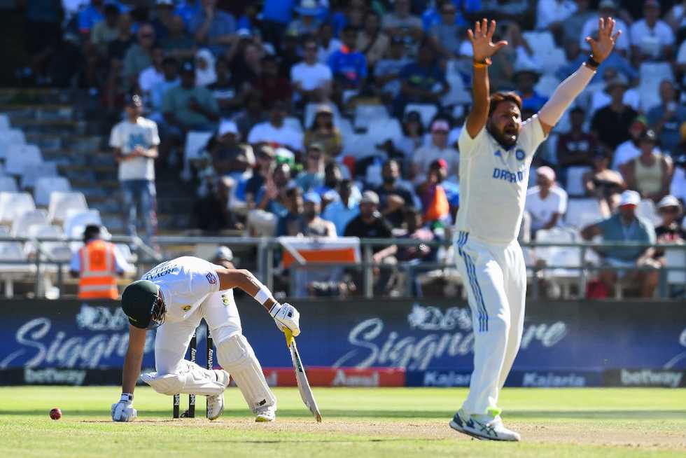 South Africa's head coach felt that batters needed more luck than skill to survive on this Cape Town surface South Africa's head coach felt that batters needed more luck than skill to survive on this Cape Town surface
