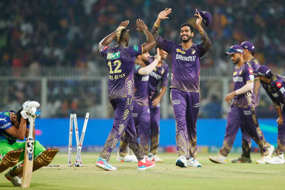 Karn hit last-over sixes against Starc but RCB lost by one run off the final ball. Karn hit last-over sixes against Starc but RCB lost by one run off the final ball.