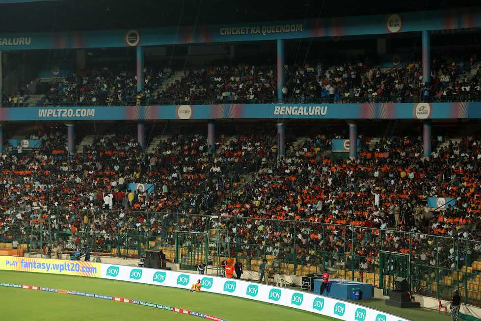 The Chinnaswamy crowd were treated to some great cricket from both sides. The Chinnaswamy crowd were treated to some great cricket from both sides.
